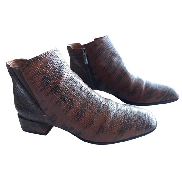Franco Sarto Nico Brown Faux Snake Leather Ankle Booties Side Zipper Size 8 - Picture 2 of 8